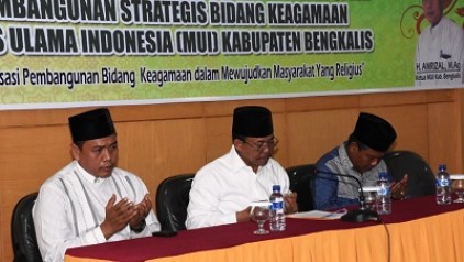  Bupati Amril: Kedudukan Ulama Sebagai Panutan di Tengah Masyarakat